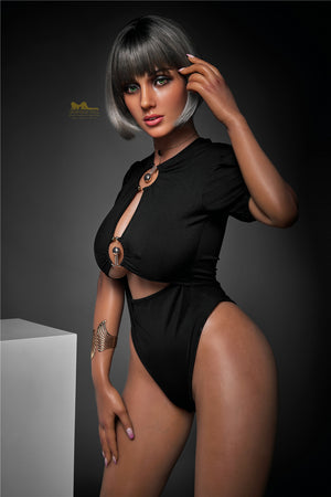 Červnová sexuální panenka (Irontech Doll 165 cm F-kupa S5 silikon)