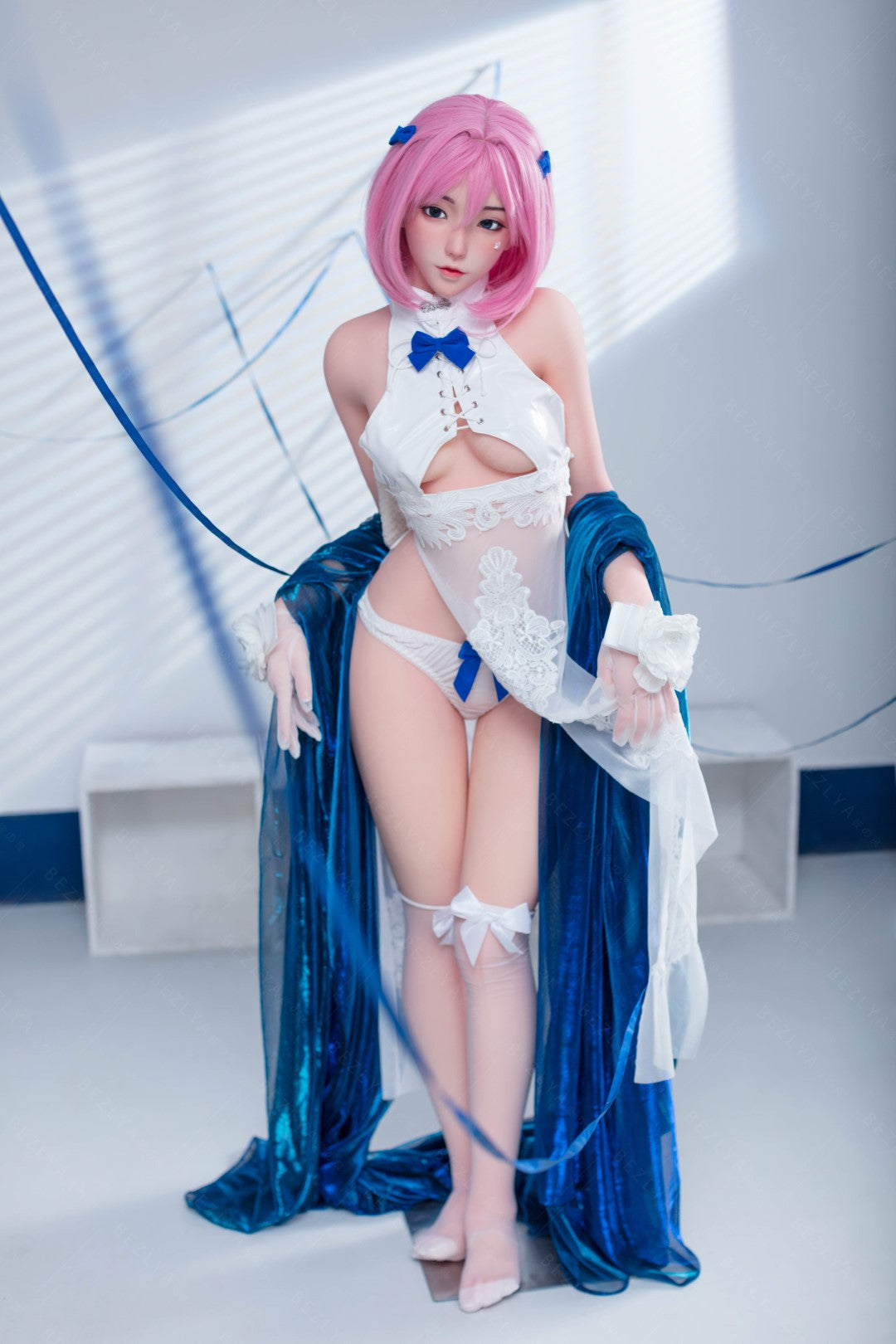 Sexuální panenka Cyrtenthera (Bezlya Doll 155 cm B šálek 2,0 TPE + silikon)