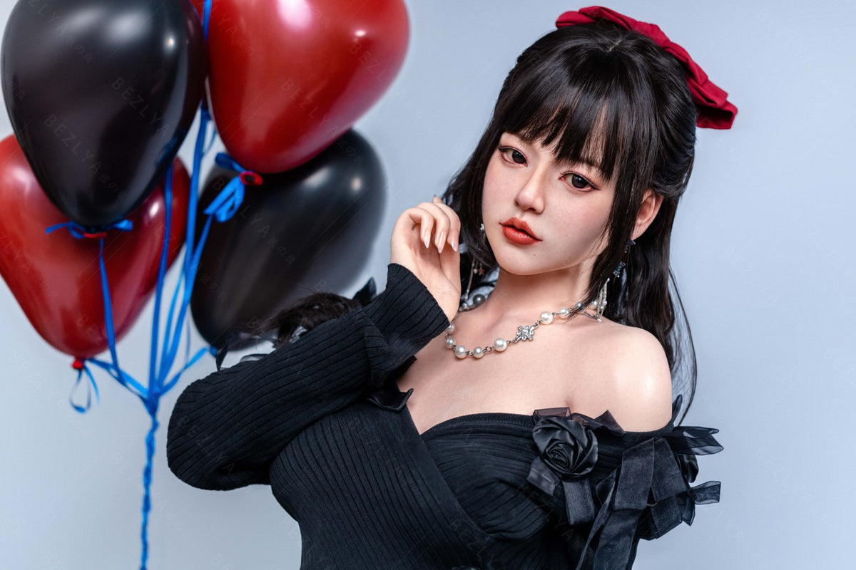 Sexuální panenka Begonia (Bezlya Doll 163 cm C-hrnek 2.1 silikon)