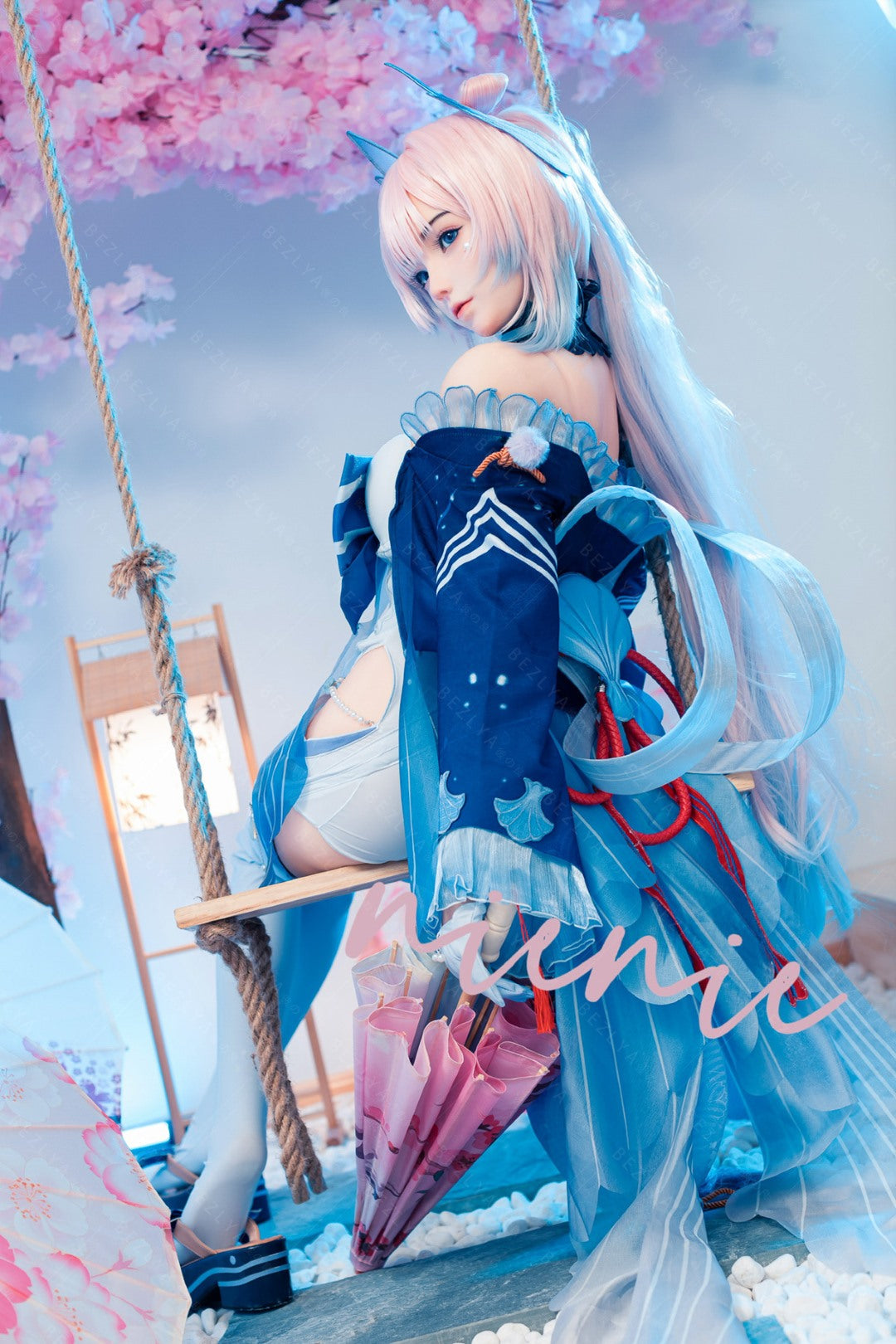 Sexuální panenka Cyrtenthera (Bezlya Doll 155 cm B šálek 2,0 TPE + silikon)