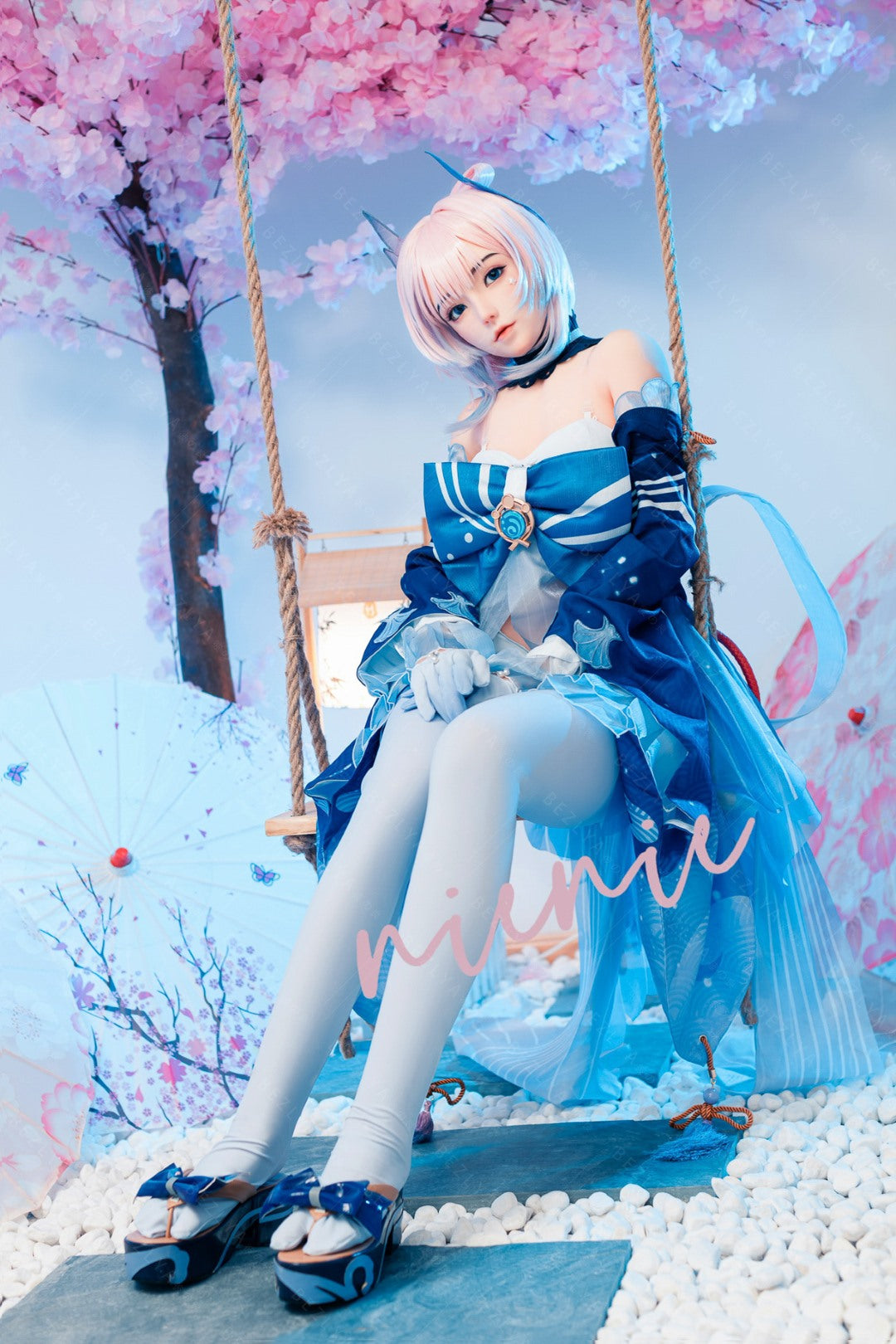 Sexuální panenka Cyrtenthera (Bezlya Doll 155 cm B šálek 2,0 TPE + silikon)