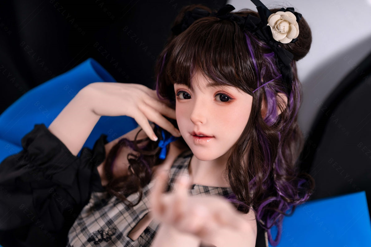 Sex Doll Pisum (Bezlya Doll 150 cm B šálek 2.1 silikon)