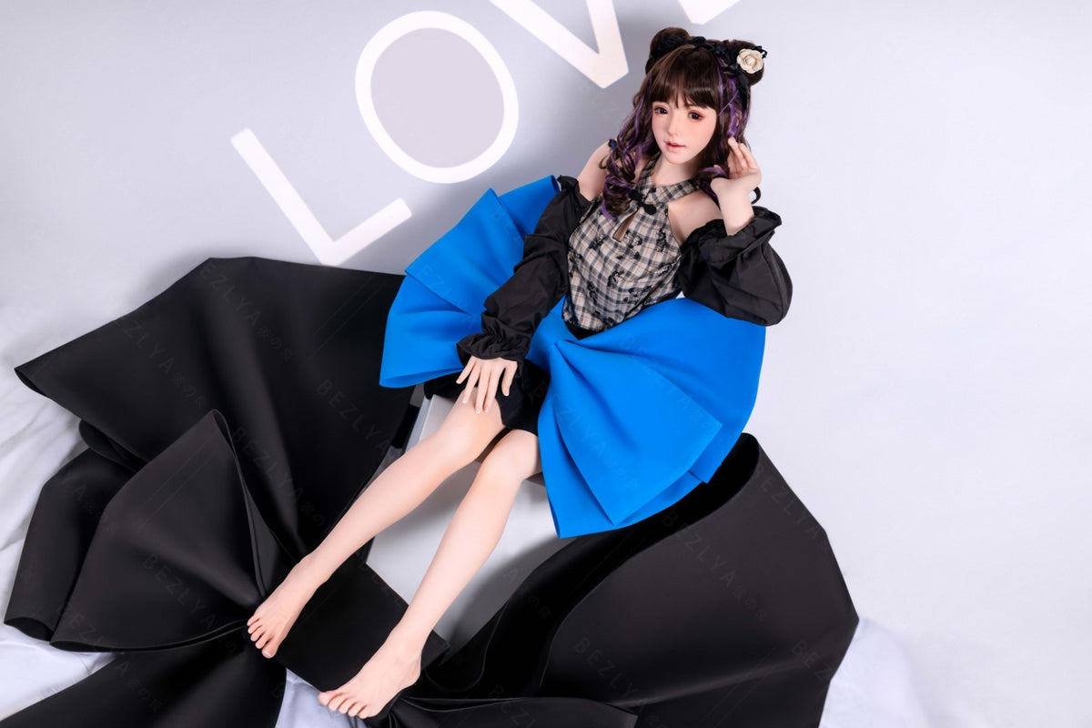 Sex Doll Pisum (Bezlya Doll 150 cm B šálek 2.1 silikon)