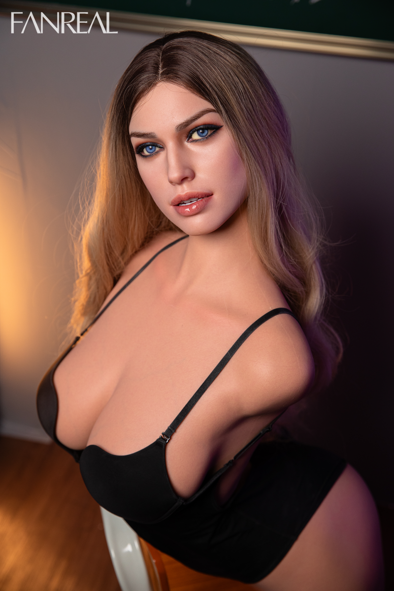 Della Torso Sex Doll (FanReal Doll 111cm F-Cup RST Silikon)