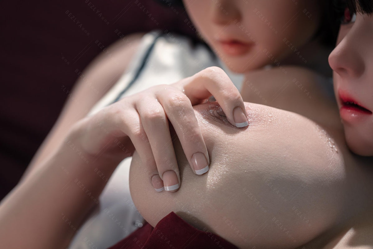 Vanilková sexuální panenka (Bezlya Doll 155cm E-pohár 2.2CF silikon)