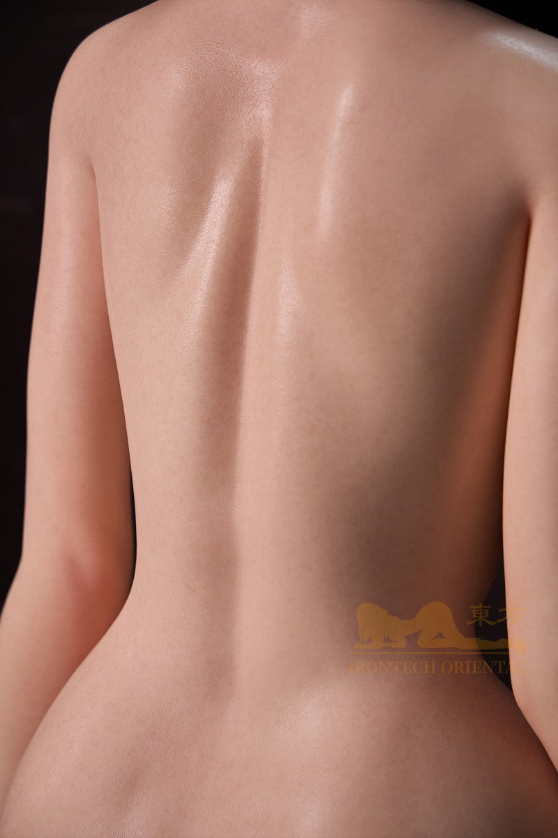 Yuna Sexdocka (Irontech Doll 153cm E-Kupa T1 Silikon)