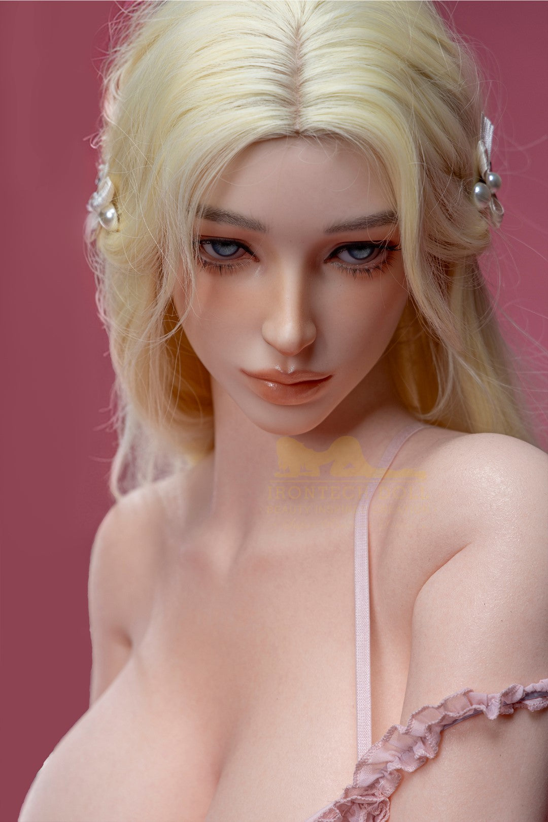 Sex Doll Bailey (Irontech Doll 158 cm H-hrnek B1 silikon)
