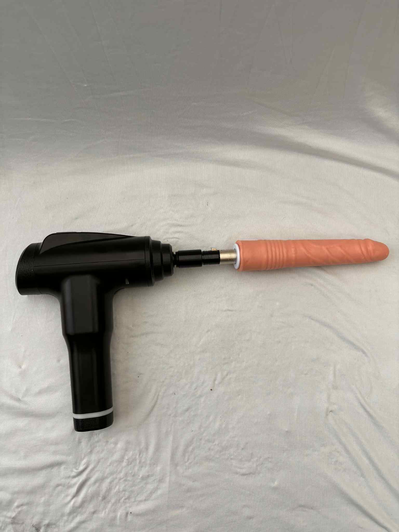 Kompaktní sexuální stroj – 50 úhozů/sec