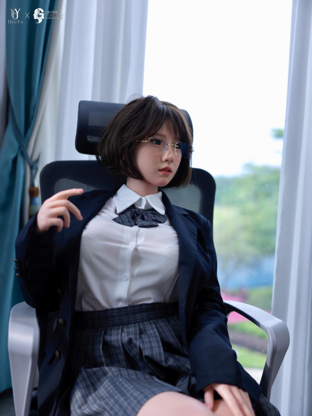 Sexuální panenka Elle (HouYu Doll 150cm F-Cup Silicon)