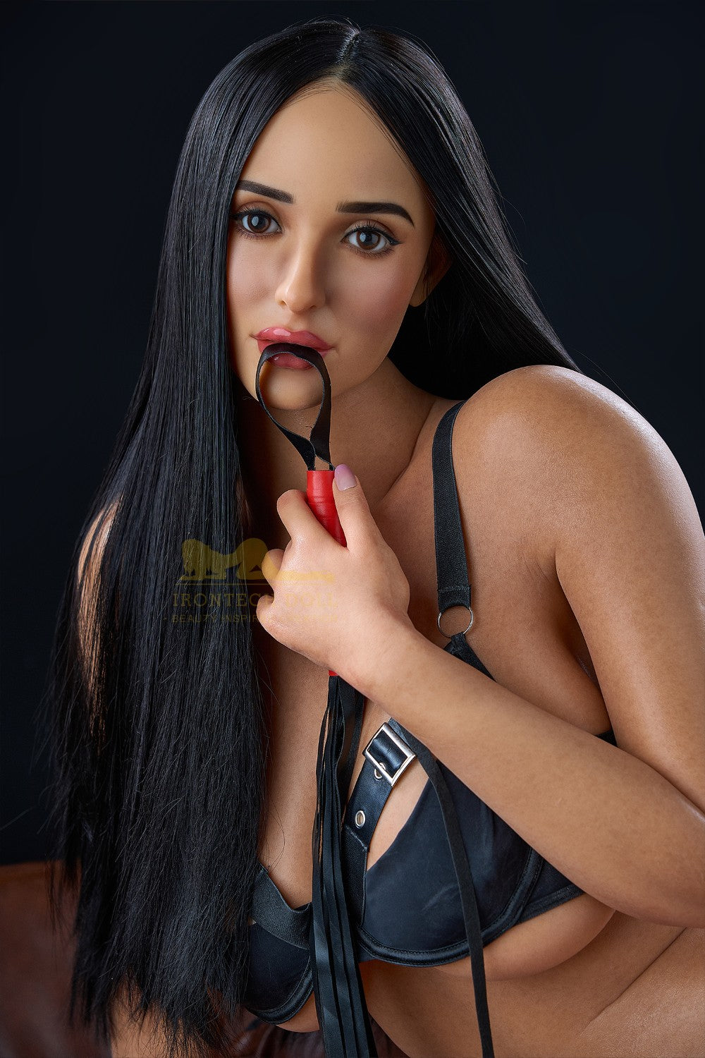 Sex panenka Violet Voss z pornohvězdy (Irontech Doll 178 cm silikonový E-pohár)