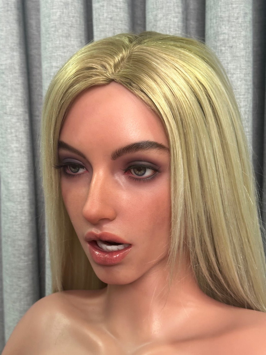 Blake Sex Doll (Zelex 160 cm J-kupa zxe216-2 SLE silikon)