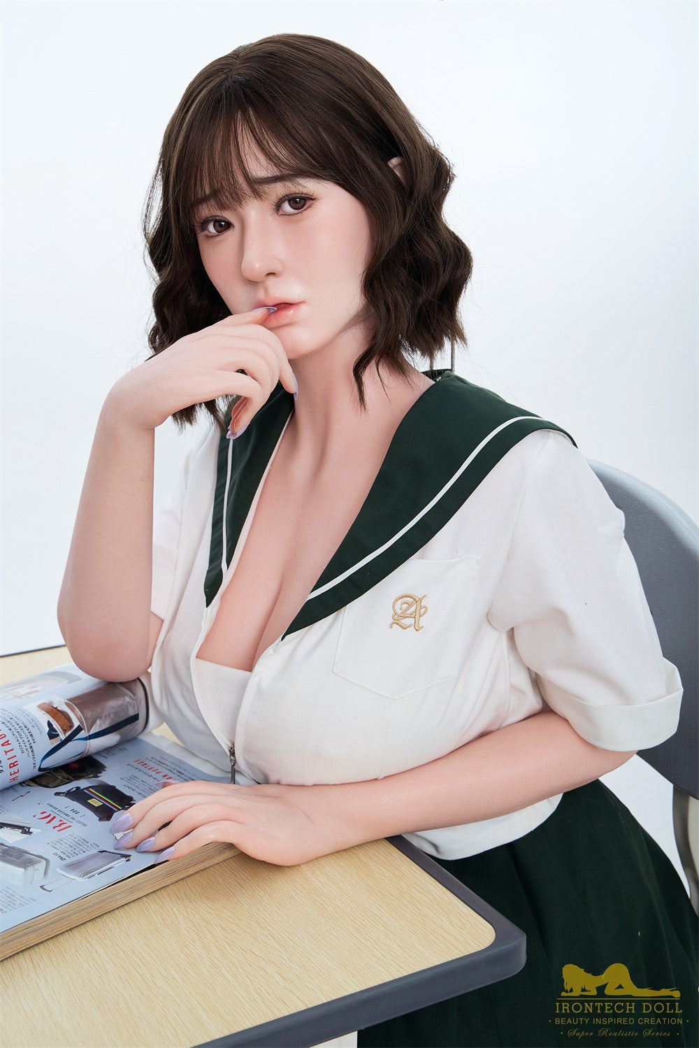 Sexuální panenka Betty Shemale (Irontech Doll 162 cm J-Kupa S7 silikon)