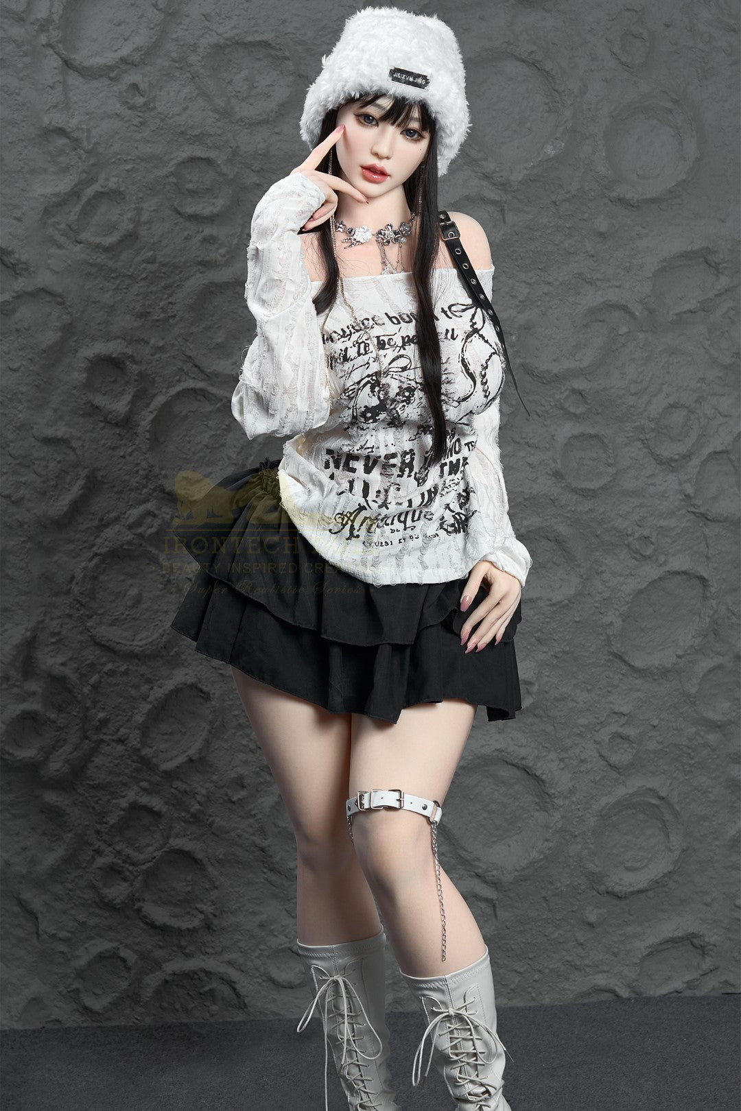 Sexuální panenka Yuna (Irontech Doll 165cm F pohár T1-1 silikon)