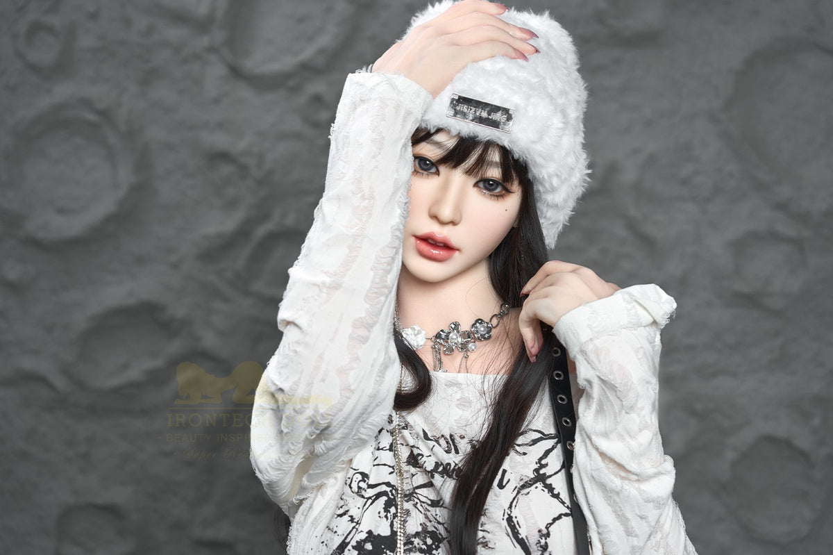 Sexuální panenka Yuna (Irontech Doll 165cm F pohár T1-1 silikon)