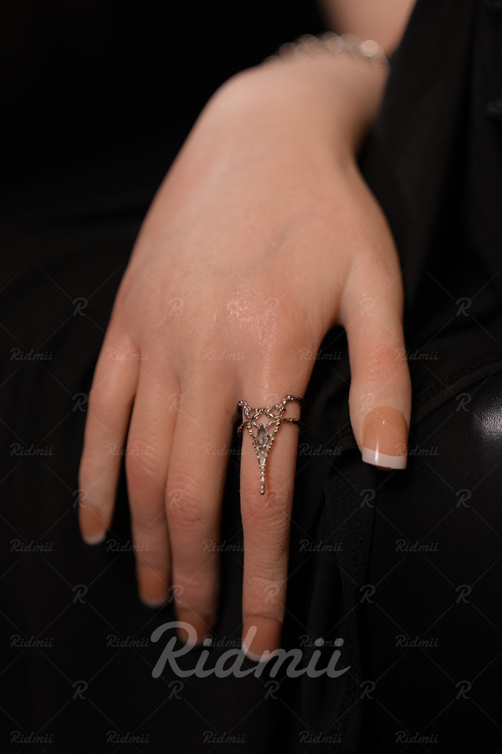 Sexuální panenka Aisha (Ridmii Doll 164cm miska C TPE+silikon)