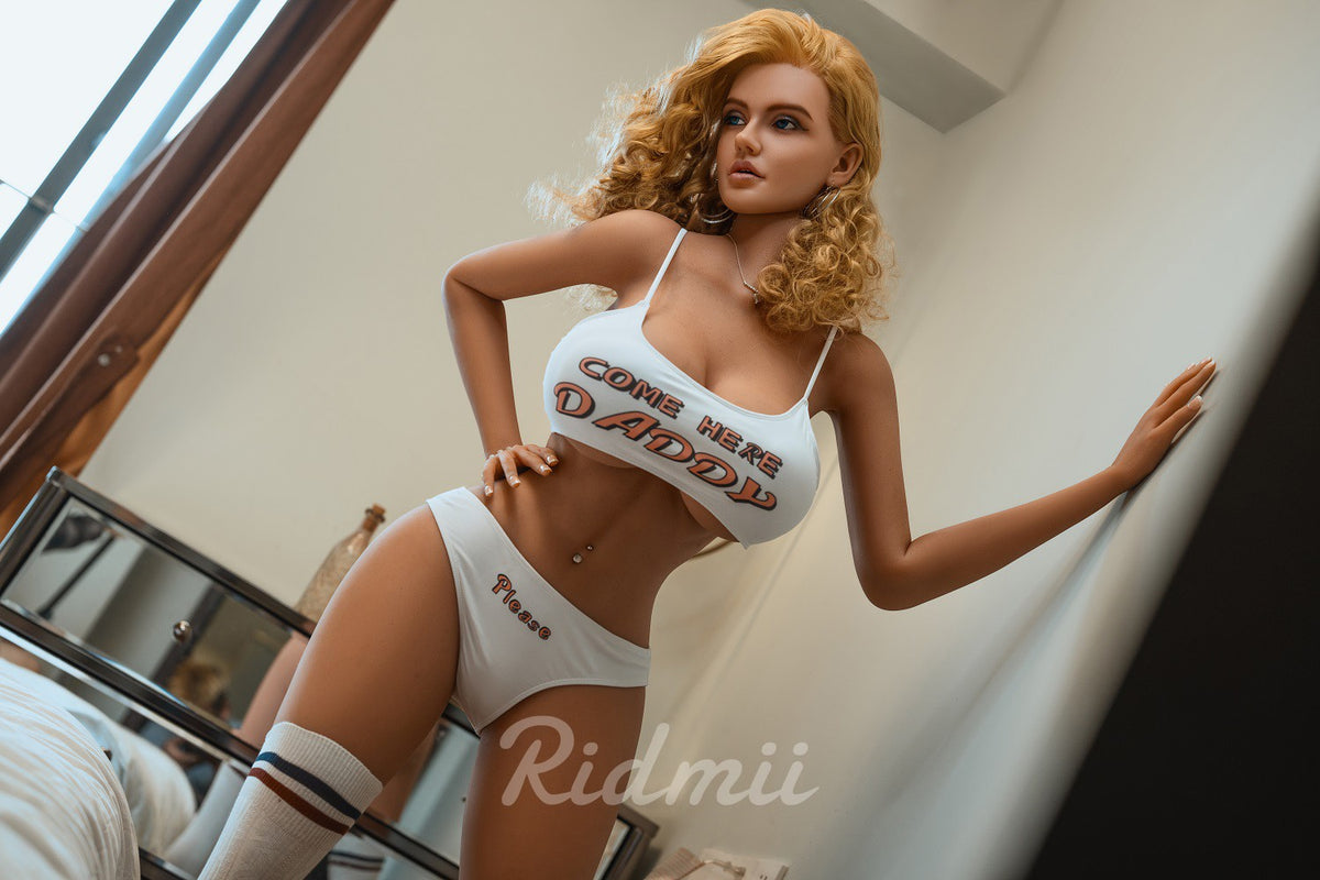 Sexuální panenka Lori (Ridmii Doll 161cm E-pohár TPE+silikon)