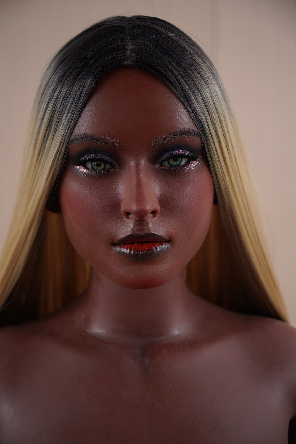 Sexuální panenka Alma (Galatea Doll 162cm C-Cup #050 silikon)