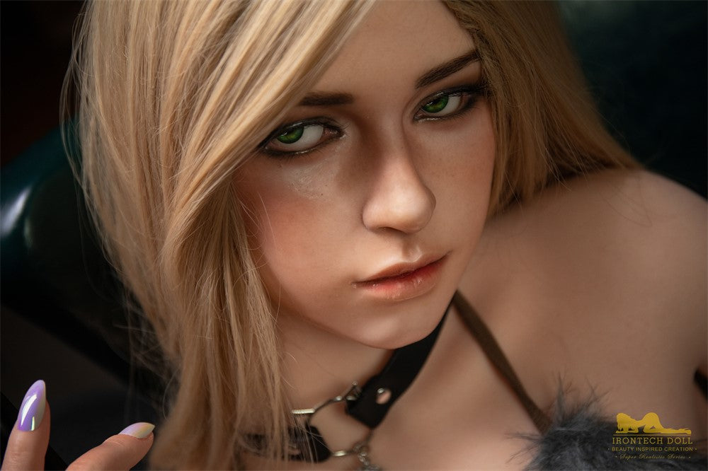 Flora Sexdocka (Irontech Doll 163cm B-Cup S38 silikon)