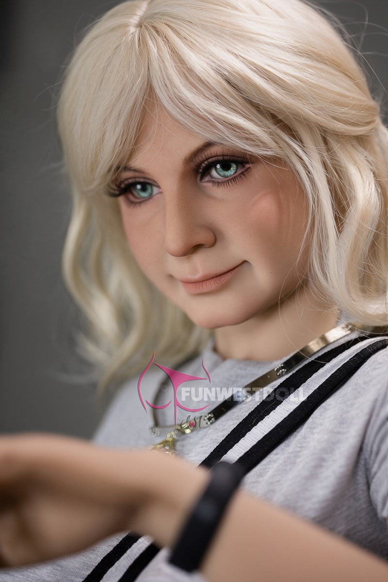 Layla Sex Doll (FunWest Doll 140 cm G-Cup #012 TPE)