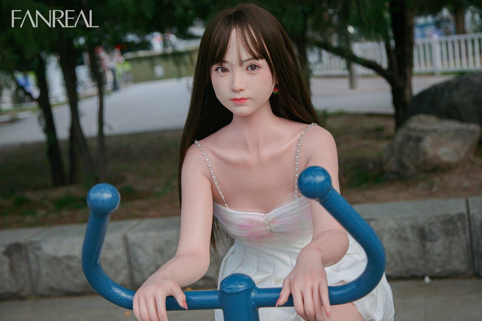 MO SEX DOLNS (FanReal Doll 153 cm B-C-Cup Silikon)