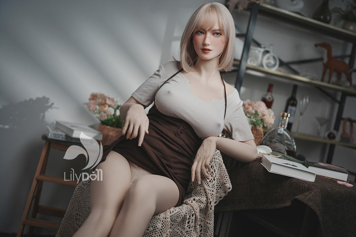 Sexuální panenka Selene-B (LilyDoll 168 cm F-pohár #LD015 Silikon+TPE)