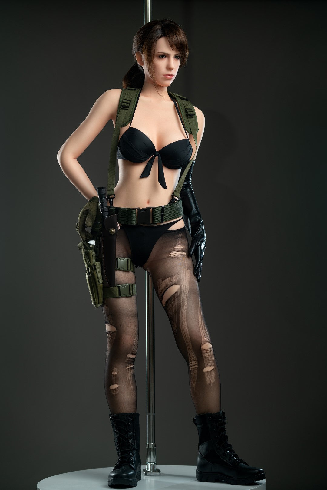 Tichá sexuální panenka (Game Lady 168 cm E-CUP č. 13 Silikon)