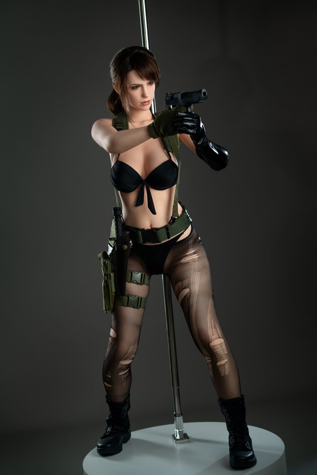 Tichá sexuální panenka (Game Lady 168 cm E-CUP č. 13 Silikon)