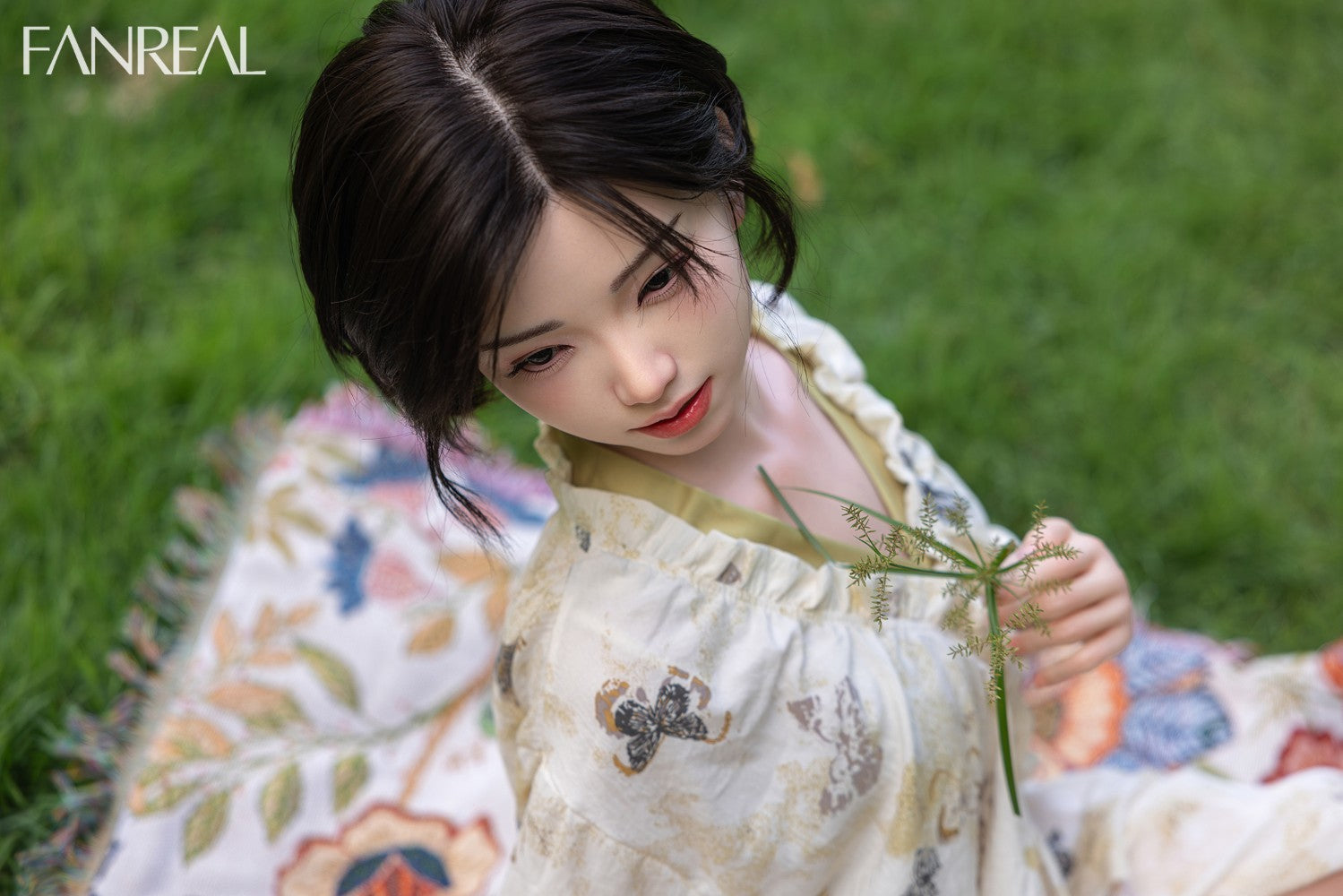 Molly Sex Doll (FanReal Doll 153 cm silikonový košíček B)