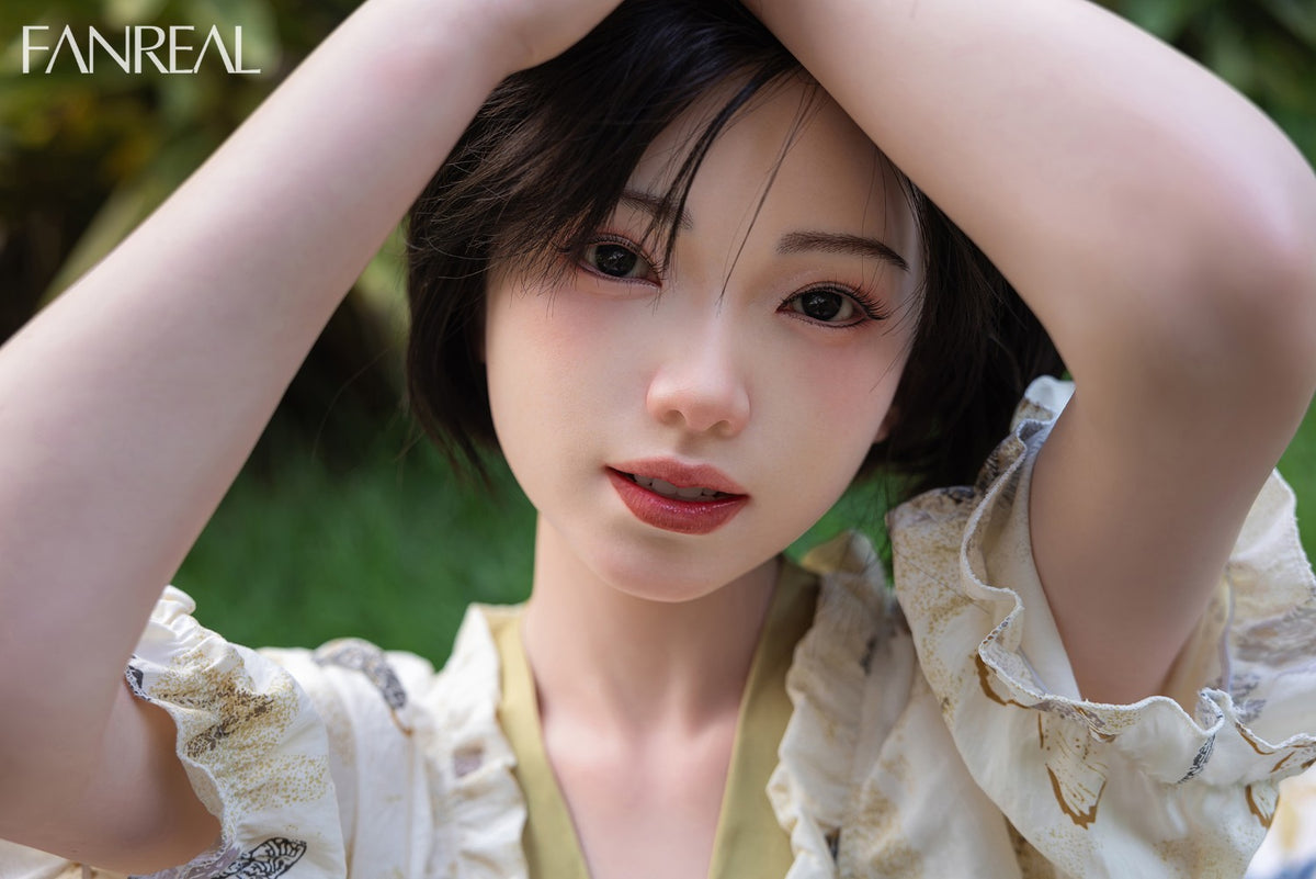 Molly Sex Doll (FanReal Doll 153 cm silikonový košíček B)