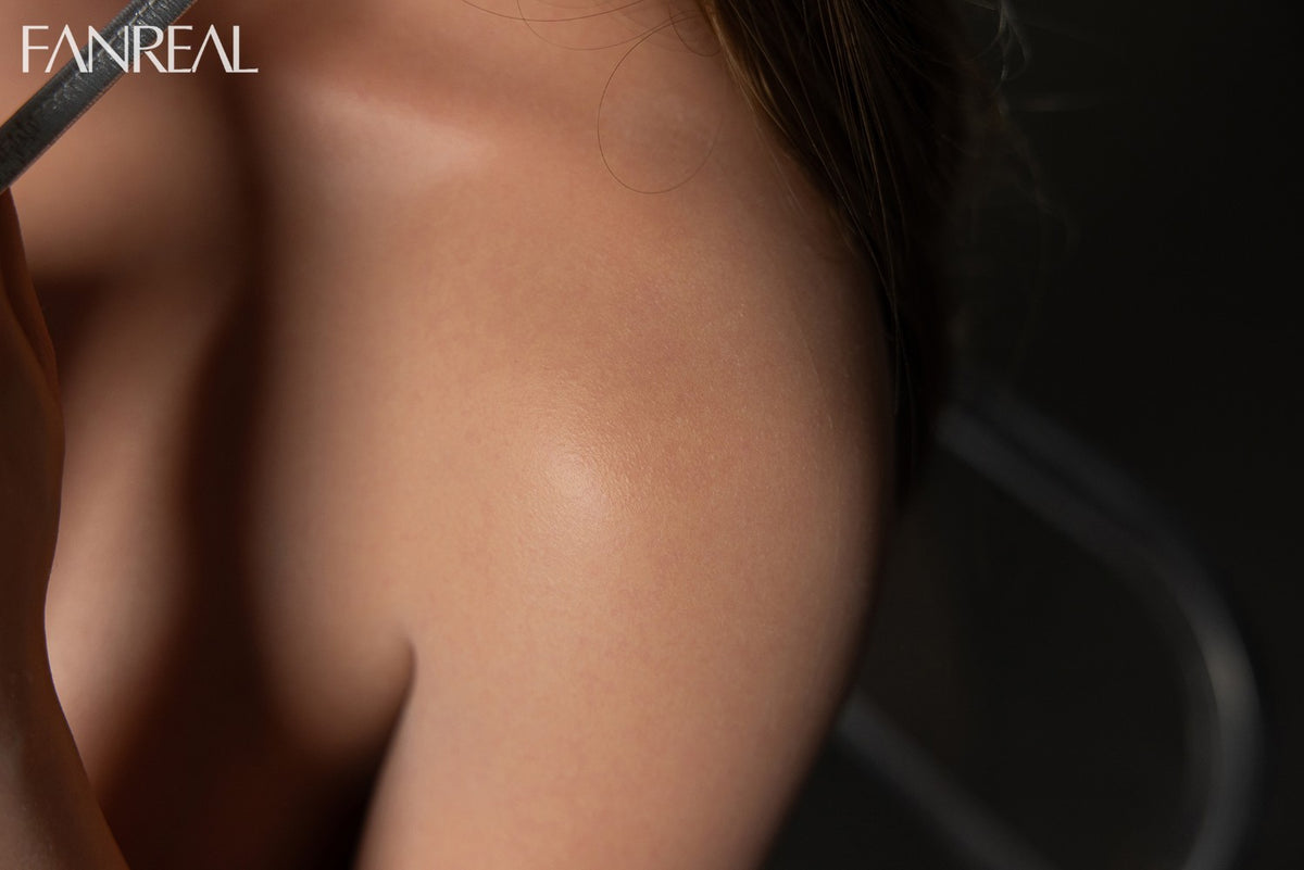 Sexuální panenka Della Torso (FanReal Doll 95cm silikonový košíček G)