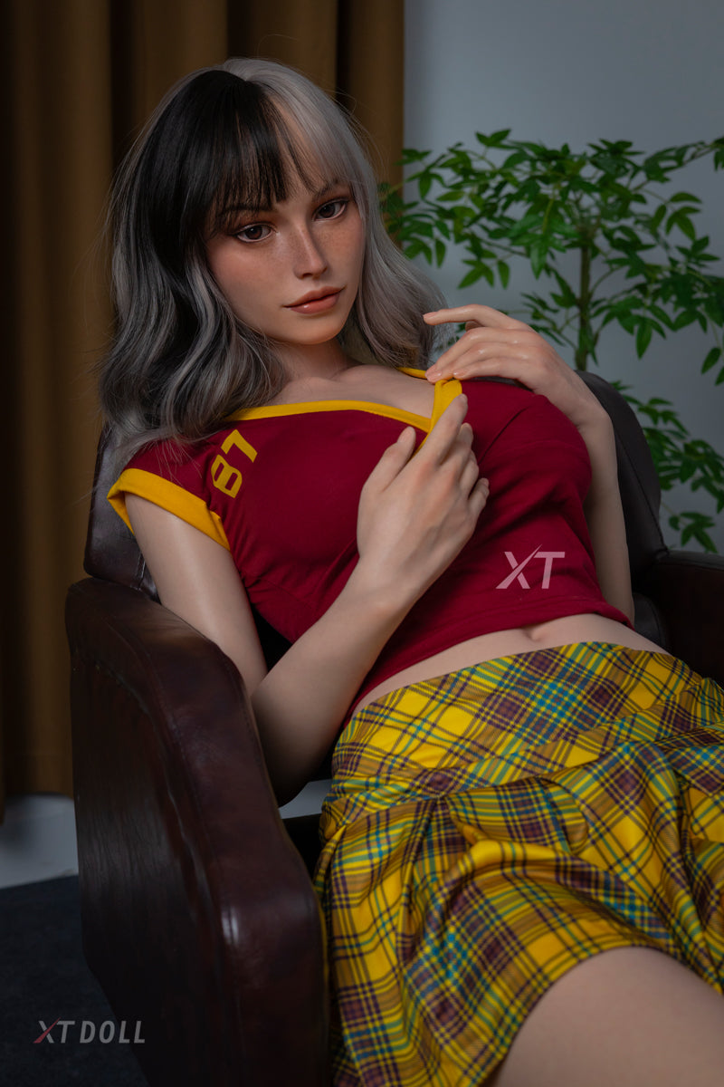 Julie Sex Doll (XT Doll 165cm e-cup #xt-6 silikon)