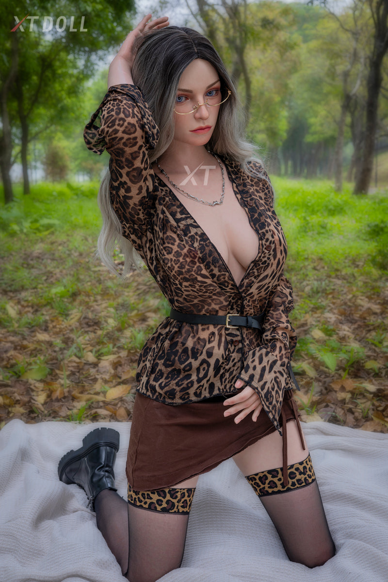 Sexuální panenka Melanie (XT Doll 165cm E-Cup #XT-15-B silikon)