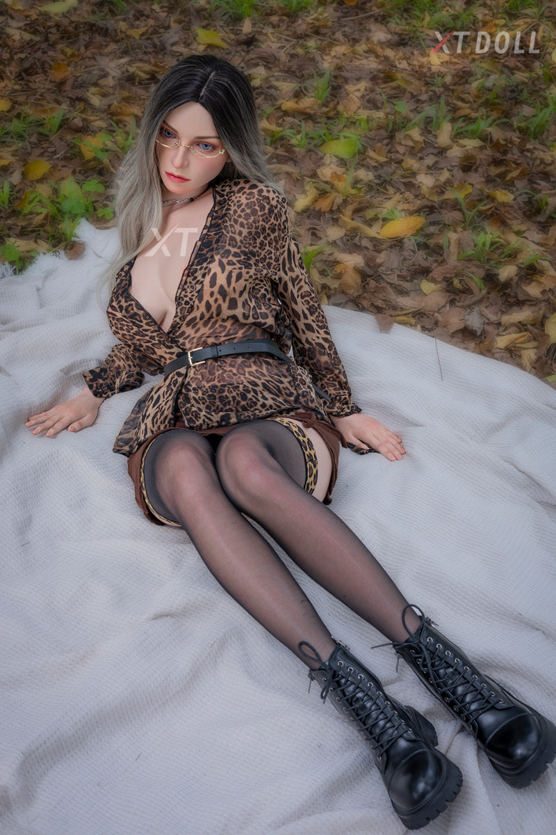 Sexuální panenka Melanie (XT Doll 165cm E-Cup #XT-15-B silikon)