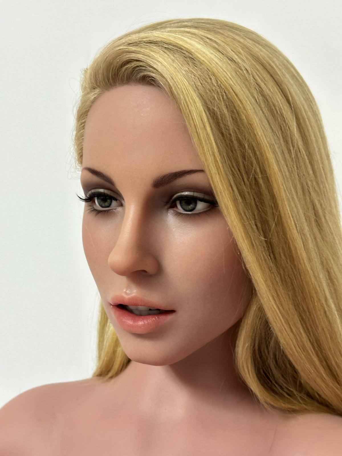 Maddie Sex Doll (Zelex 165 cm D-Kupa ZXE203-Z1 SLE silikon)