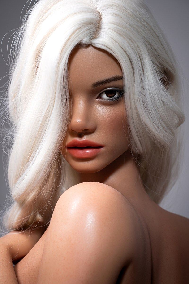Rihanna Sex Doll (FUDoll 162 cm F-Cup silikon)