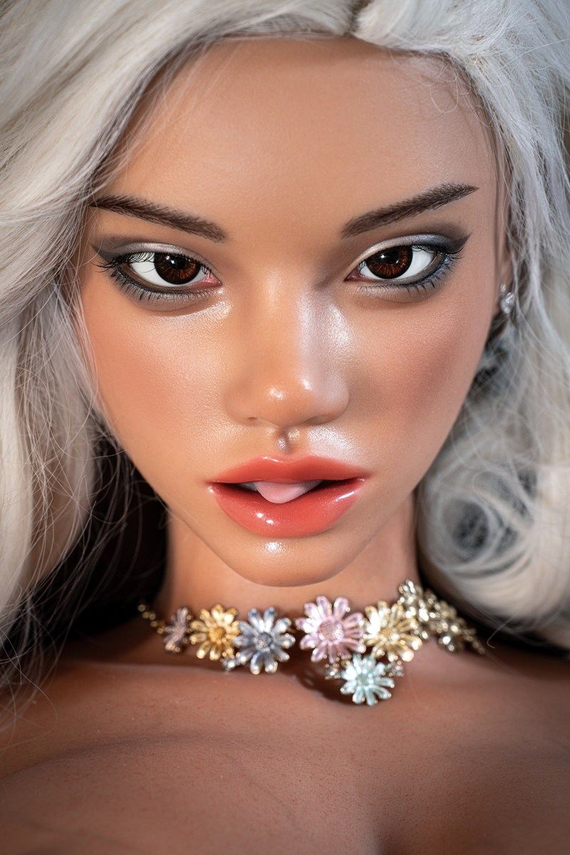 Rihanna Sex Doll (FUDoll 162 cm F-Cup silikon)