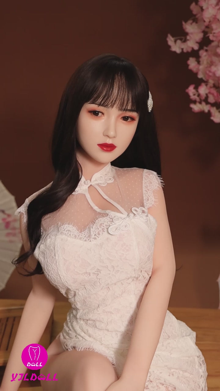 Sexuální panenka Li-Hua (YJL Doll 166cm B-Cup #826 TPE+silikon)