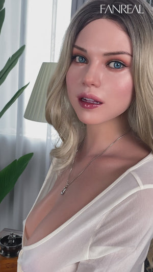 Carlee Sex doll (FanReal Doll 170cm g-cup silicone)