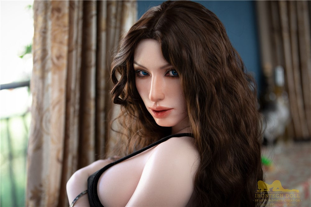 Esmeralda Sex Doll (Irontech Doll 166cm C-CUP S28 Silikon)