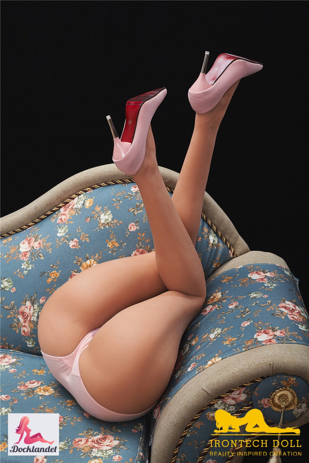 Dlouhé nohy do poloviny těla (Irontech Doll 106 cm TPE)